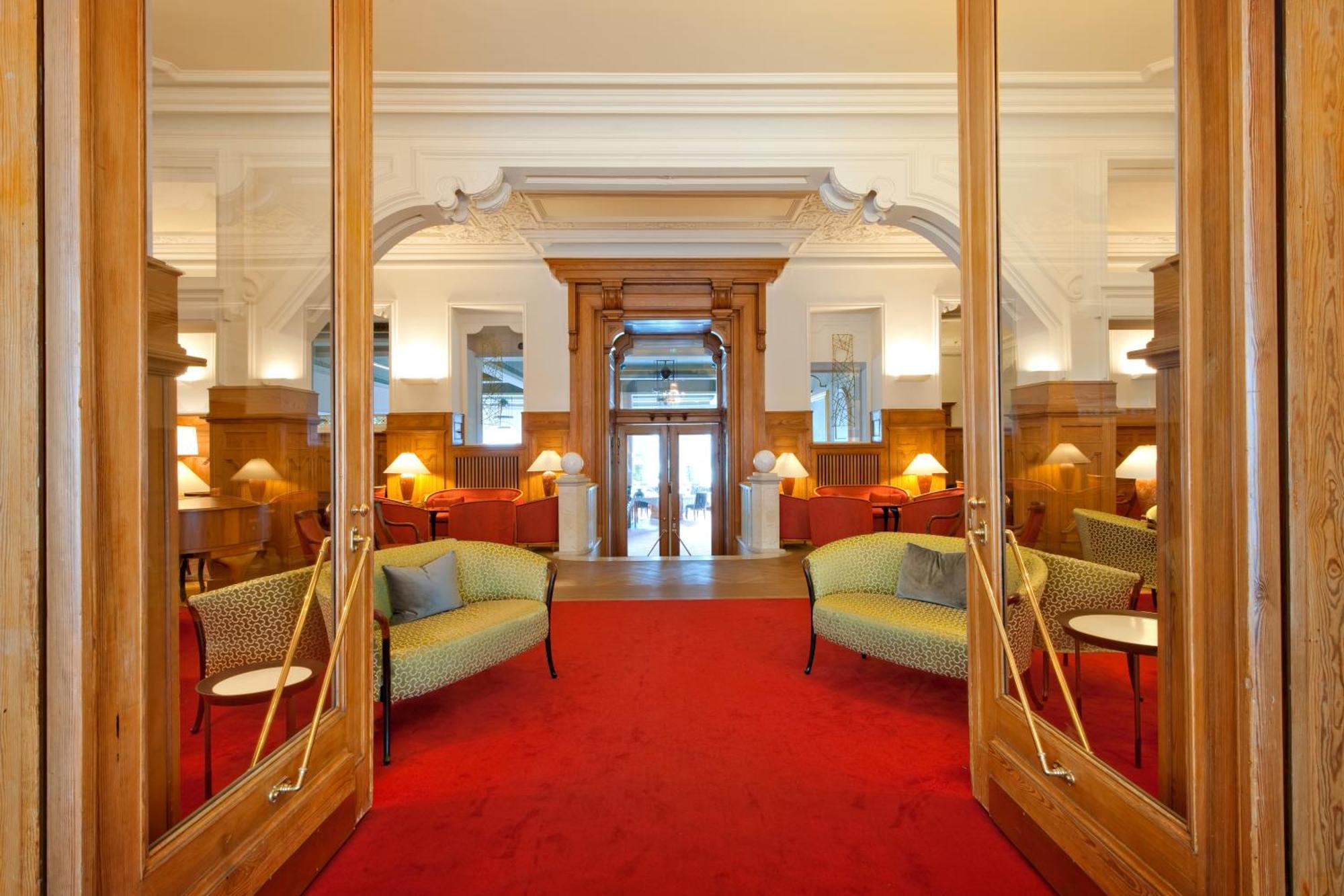 Hotel Schweizerhof Санкт-Мориц Экстерьер фото