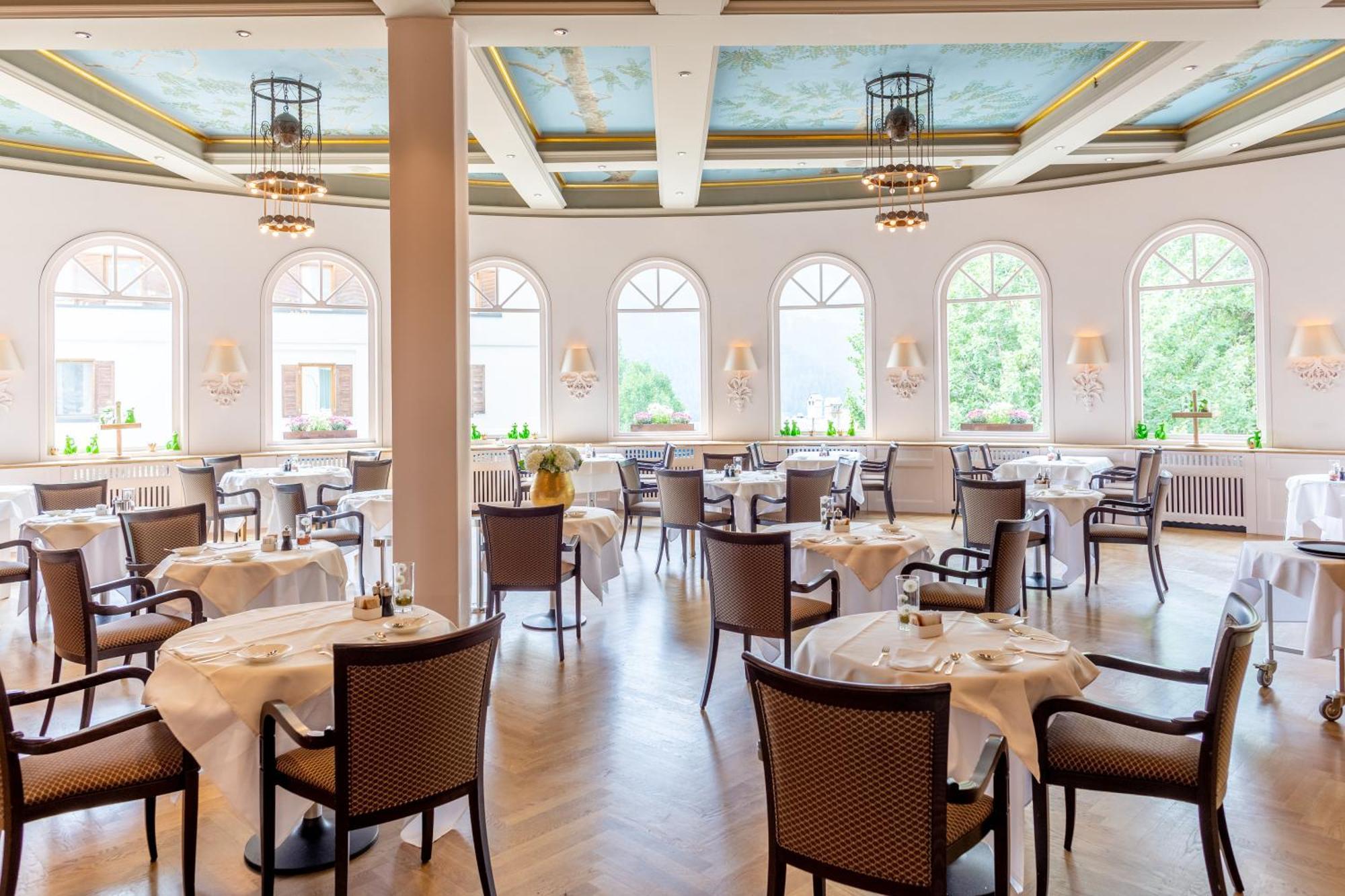 Hotel Schweizerhof Санкт-Мориц Экстерьер фото